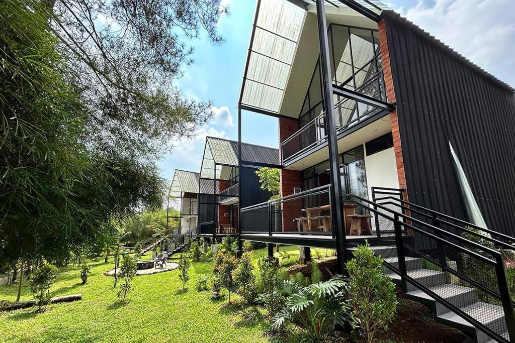 Bango Cabins Loft-2 Rooms Puncak Exterior photo